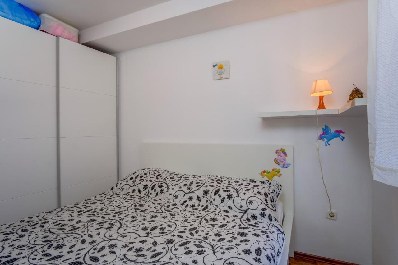 Apartman Natasa Mali Lošinj Exteriör bild