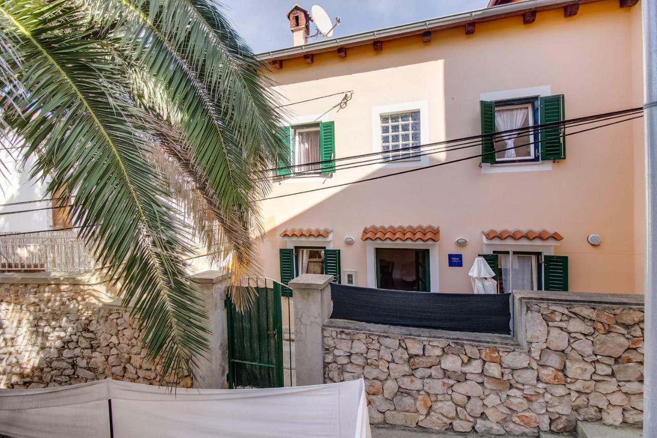 Apartman Natasa Mali Lošinj Exteriör bild