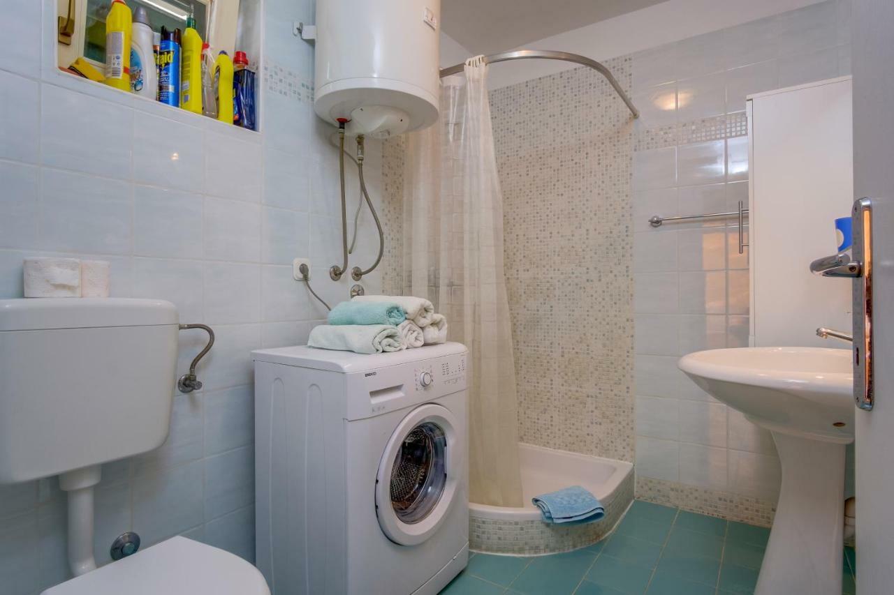 Apartman Natasa Mali Lošinj Exteriör bild